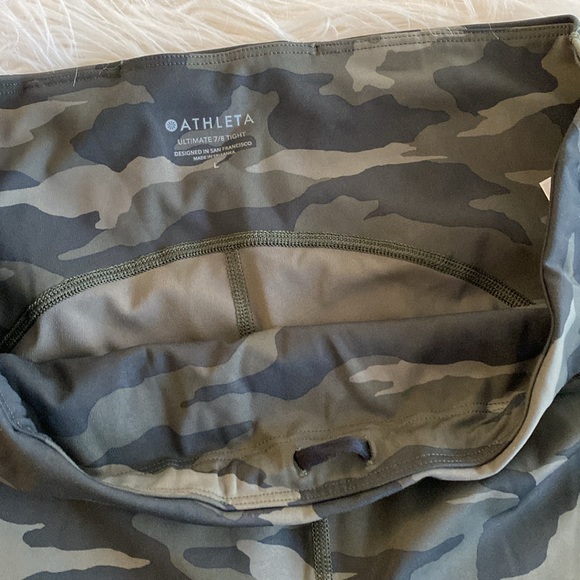 ATHLETA sport capris - Picture 5 of 11